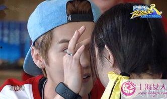 鹿晗迪丽热巴资料,跨界合作，演绎青春偶像的璀璨火花